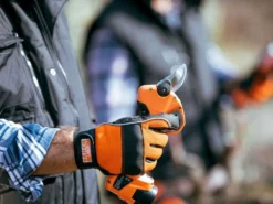 Bahco BCL20IB - Forbice Elettrica Da Potatura - 2x 14.4V 2.5Ah -Cura Del Giardino bahco bcl20ib forbice elettrica da potatura 2x 14 4v 2 5ah forbice elettrica a batteria da potatura bahco bcl20ib 28072 1 1617715152 IMG 606c5fd07890c