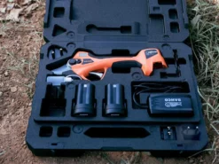 Bahco BCL25IB - Forbice Elettrica Da Potatura - 3X21.6V 2.5Ah -Cura Del Giardino bahco bcl25ib forbice elettrica da potatura 3x21 6v 2 5ah forbice elettrica a batteria da potatura bahco bcl25ib 40163 1 1677234300 IMG 63f8907cbe9c2