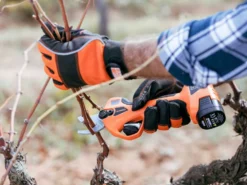 Bahco BCL25IB - Forbice Elettrica Da Potatura - 3X21.6V 2.5Ah -Cura Del Giardino bahco bcl25ib forbice elettrica da potatura 3x21 6v 2 5ah forbice elettrica a batteria da potatura bahco bcl25ib 40163 1 1677234300 IMG 63f8907cc7ac6