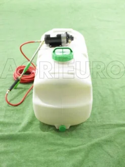 Botte Per Irrorazione Con Cisterna Da 100 Lt Per Trattorino Rasaerba - Elettrica -Cura Del Giardino botte per irrorazione con cisterna da 100 lt per trattorino rasaerba elettrica pompa irrorazione elettrica da trattorino da 100 litri 5957 0 1403866670 IMG 0499