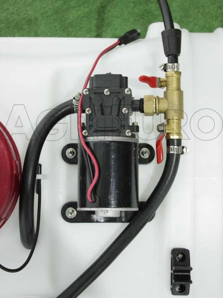 Botticella Per Irrorazione E Diserbo Da 60 Lt Per Trattorino Pompa Elettrica A Batteria 12 Volts 8 Botticella Per Irrorazione E Diserbo Da 60 Lt Per Trattorino Pompa Elettrica A Batteria 12 Volts - immagine 8
