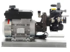 Pompa Elettrica Alta Pressione Per Irrorazione Comet APS 41 Motore Monofase 3 HP -Cura Del Giardino pompa elettrica alta pressione per irrorazione comet aps 41 motore monofase 3 hp motopompa elettrica per irrorazione comet aps 41 3941 4 1583337078 IMG 8546