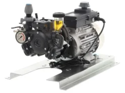 Pompa Elettrica Alta Pressione Per Irrorazione Comet APS 41 Motore Monofase 3 HP -Cura Del Giardino pompa elettrica alta pressione per irrorazione comet aps 41 motore monofase 3 hp motopompa elettrica per irrorazione comet aps 41 3941 4 1583337078 IMG 8554