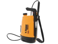 Pompa Irroratrice Elettrica A Spalla Volpi V-BLACK SMART - Max 2 Bar Con Batteria Al Litio - 5 Lt -Cura Del Giardino pompa irroratrice elettrica a spalla volpi v black smart max 2 bar con batteria al litio 5 lt pompa irroratrice elettrica spalleggiata 22861 0 1586343410 IMG 5e8dadf2dd348