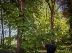 Potatore A Batteria Su Asta Telescopica HENX H36GZ12040 - 40V - SENZA CARICABATTERIA E BATTERIA -Cura Del Giardino potatore a batteria su asta telescopica henx h36gz12040 40v senza caricabatteria e batteria potatore henx h36gz12040 27530 5 1615477714 IMG 604a3bd227a87