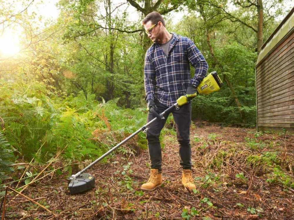 Ryobi RY36ELTX33A-140 - Decespugliatore A Batteria - 36V - 4Ah 2 Ryobi RY36ELTX33A-140 - Decespugliatore A Batteria - 36V - 4Ah - immagine 2