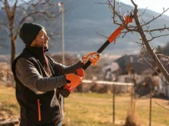 Stocker Magma E-100 TR - Forbice Elettrica Da Potatura Su Asta - 21.6V 2.6Ah -Cura Del Giardino stocker magma e 100 tr forbice elettrica da potatura su asta 21 6v 2 6ah troncarmi stocker magma e 100 tr 41202 0 1681210389 IMG 64353c159a10a